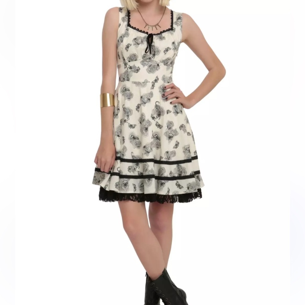 Hot Topic Insect Dress Floral Corset Lace Trim Rose Spider Moth Goth Small